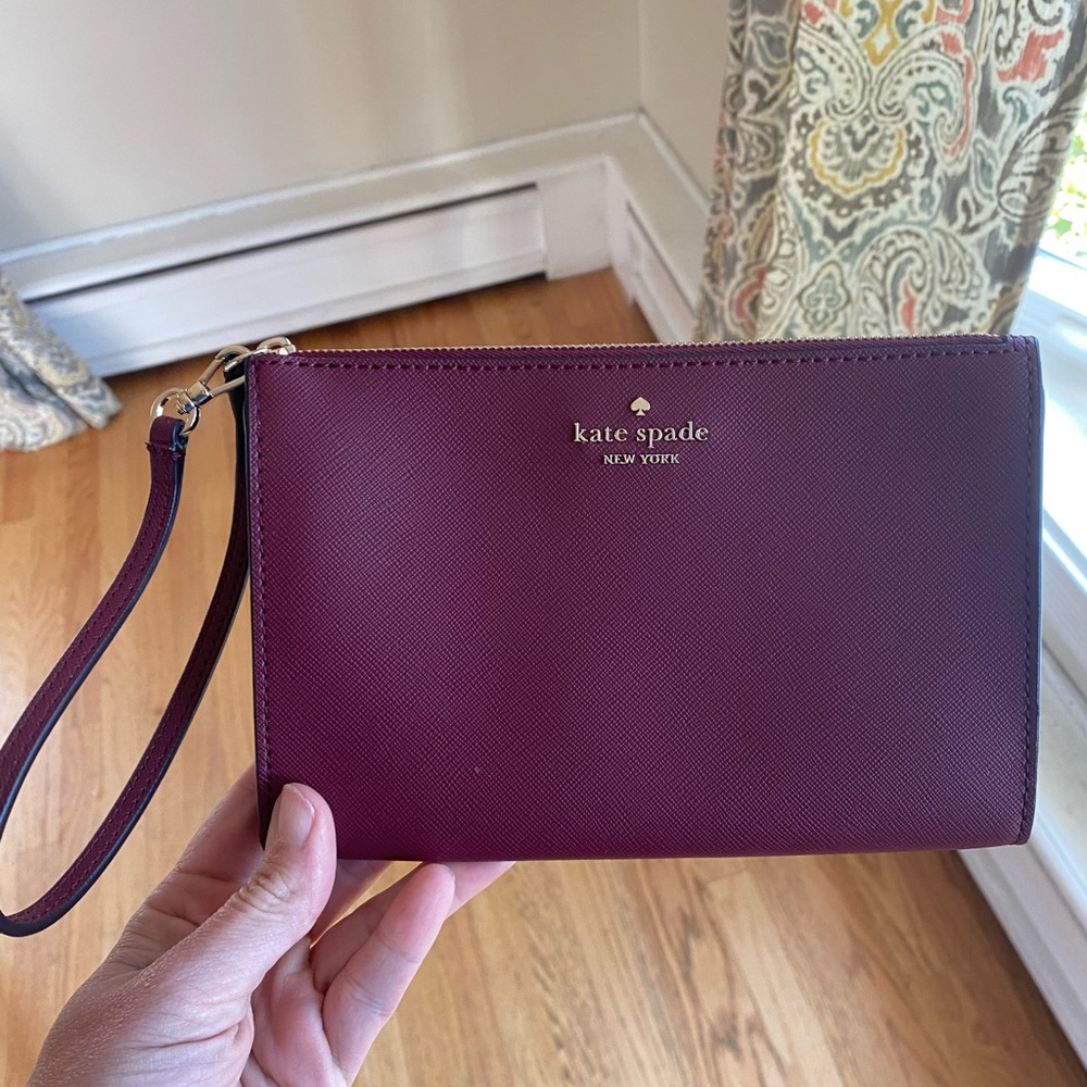 NWOT KATE SPADE burgundy large wristlet
